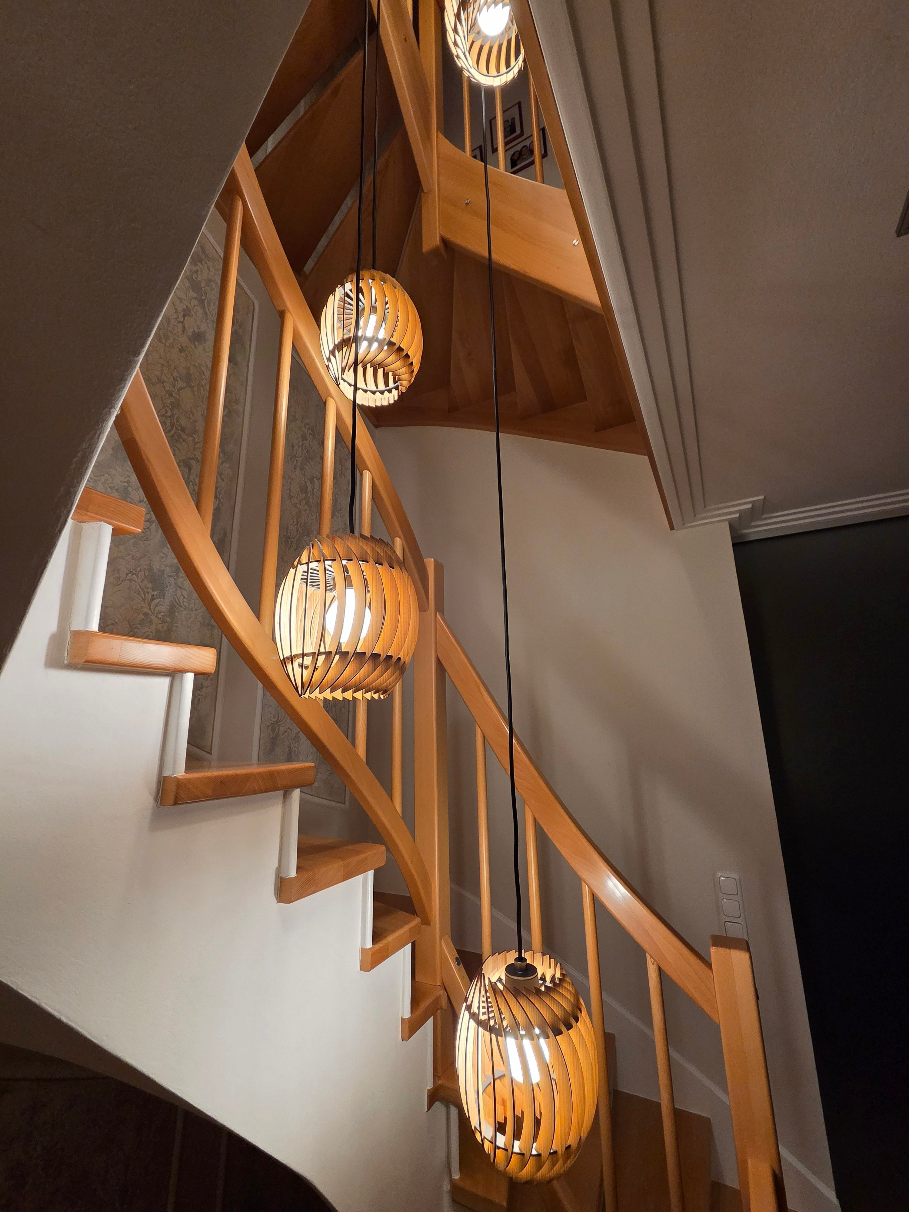 Beleuchtung bei hohen Decken & Treppenhäusern – Die ideale Pendelleuchte