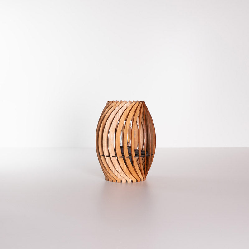 Tischleuchte Valencia – Designleuchte aus Holz handgefertigt aus Nussbaum oder Kirschholz